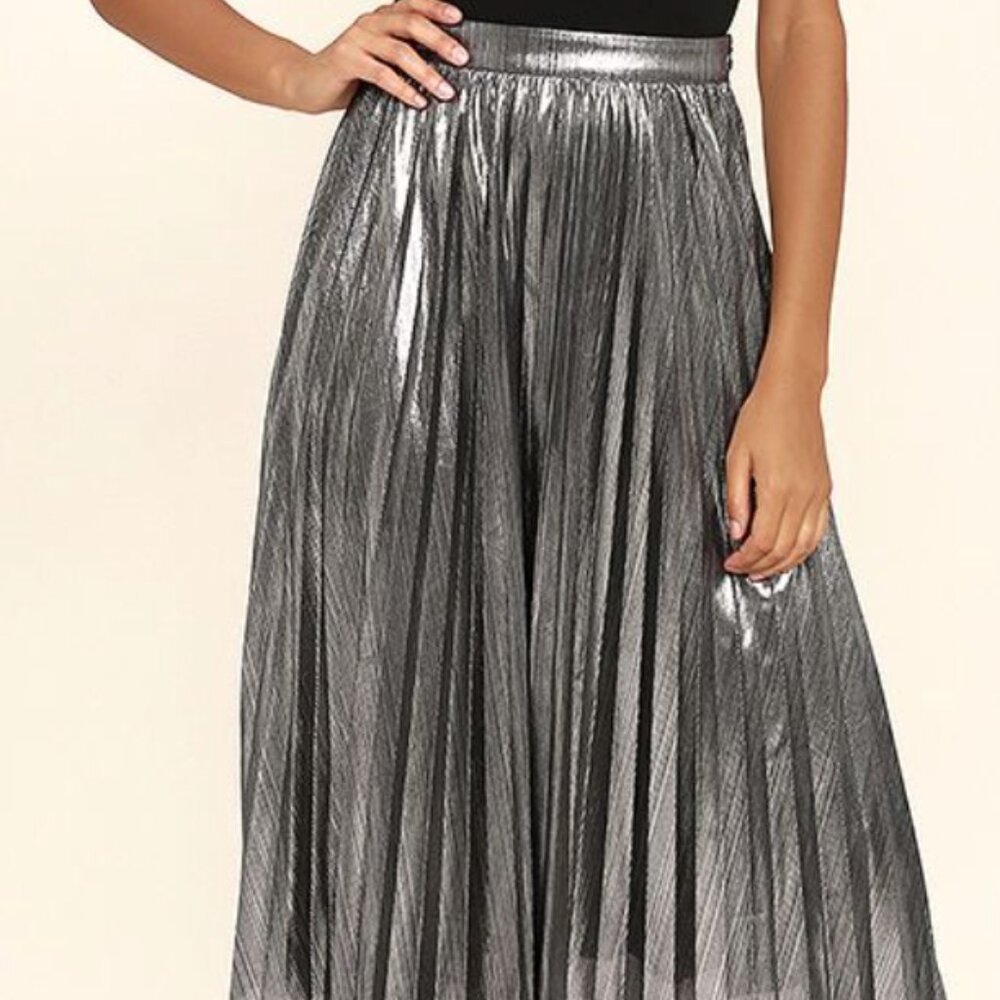 Flying Tomato pleated silver skirt Size S